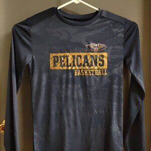 New Orleans Pelicans Men's Small Long Sleeve T-Shirt Blue Camo Gold NEVER WORN